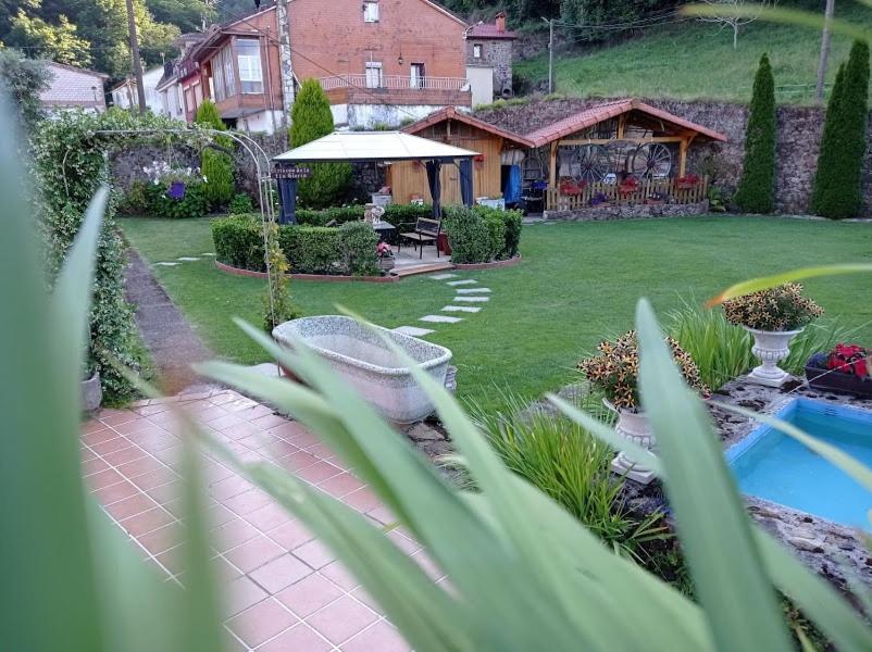 Hotel La Casa del Agua 56 Limpias Esterno foto